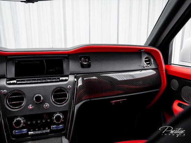 Used 2022 Rolls-Royce Cullinan Black Badge AWD/4WD image 36