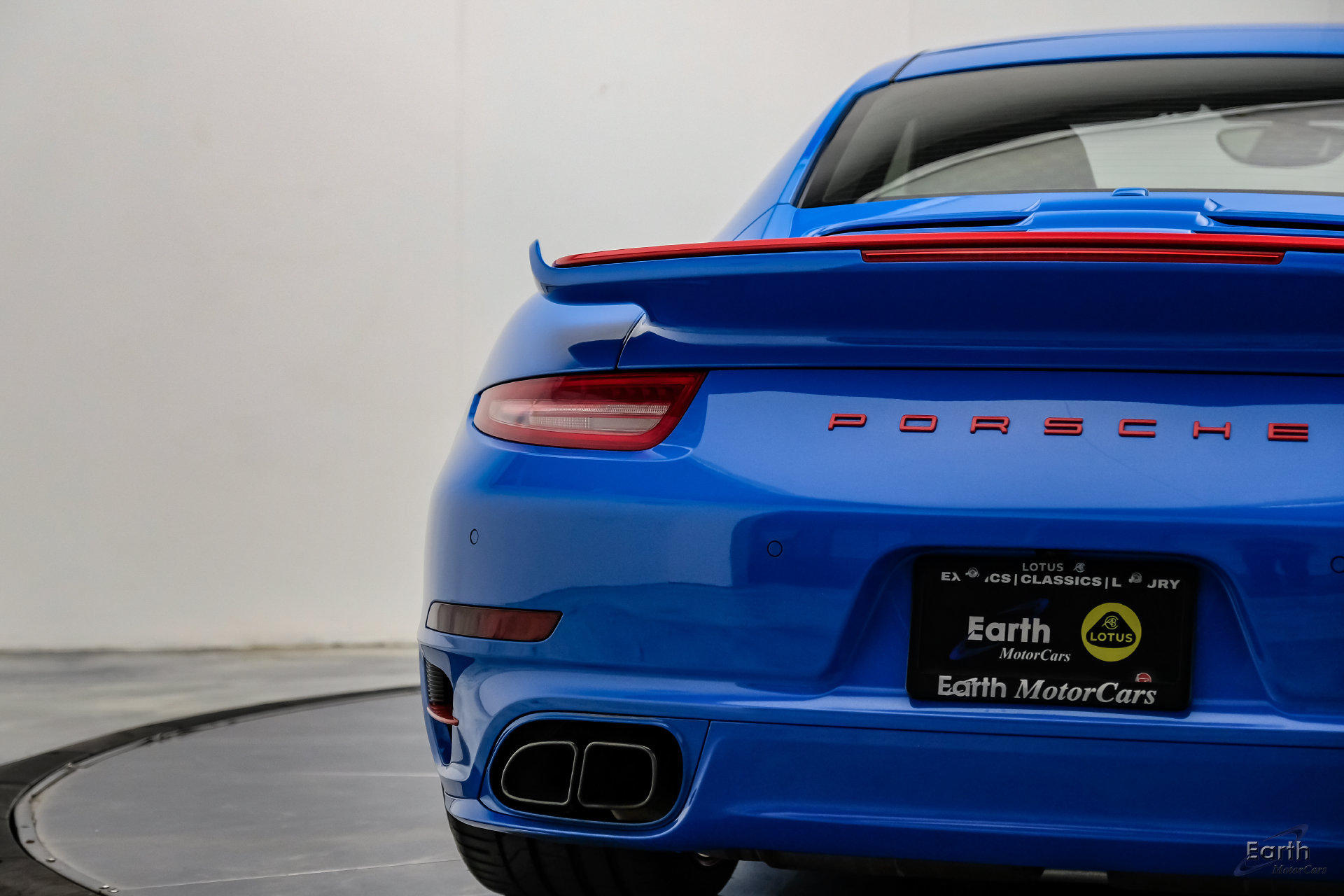Used 2016 Porsche 911 Turbo S AWD/4WD image 17