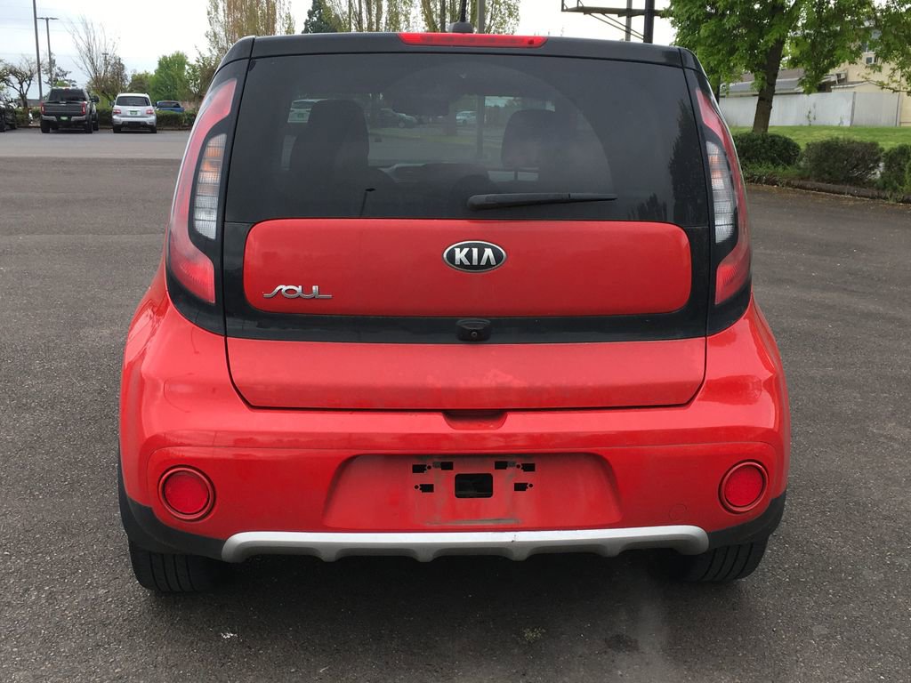 Used 2018 Kia Soul + FWD image 5