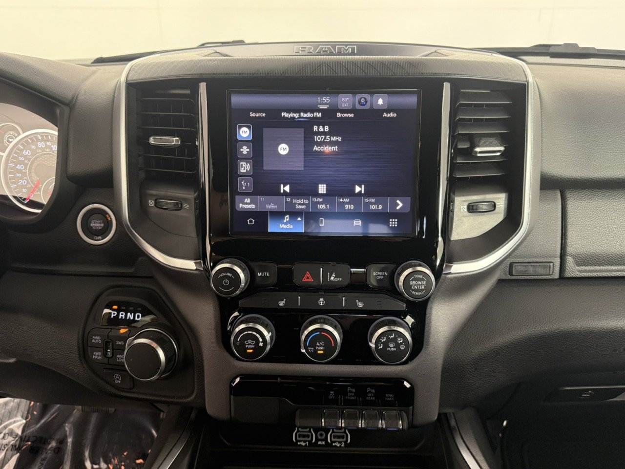 Used 2025 RAM 1500 Big Horn AWD/4WD image 18