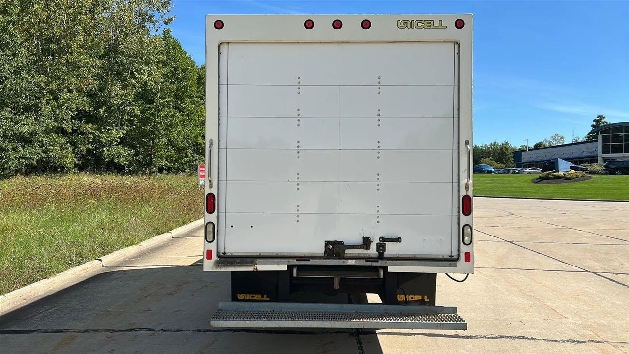 Used 2019 Chevrolet Express 3500 Extended w/ Driver Convenience Package RWD image 11
