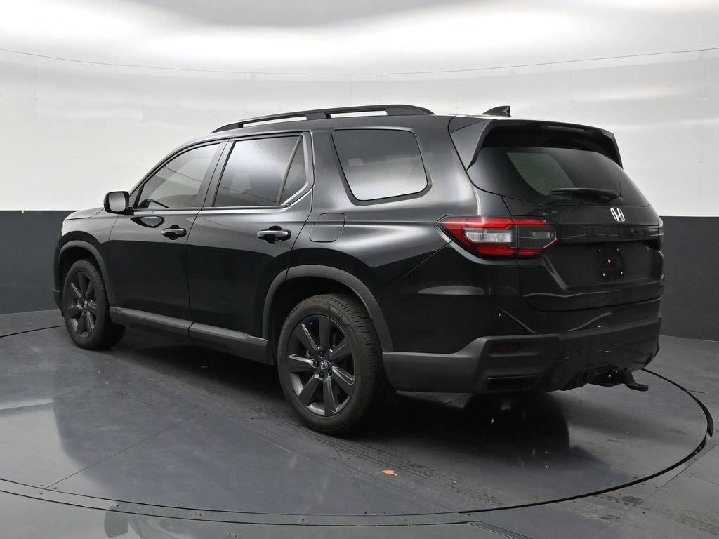 Used 2026 Honda Pilot Sport image 3