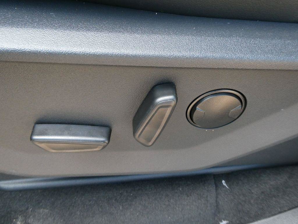 New 2027 Ford Expedition Platinum w/ Stealth Appearance Package AWD/4WD image 18