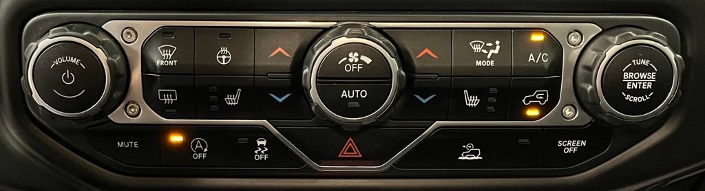 Used 2021 Jeep Wrangler Unlimited Rubicon AWD/4WD image 38