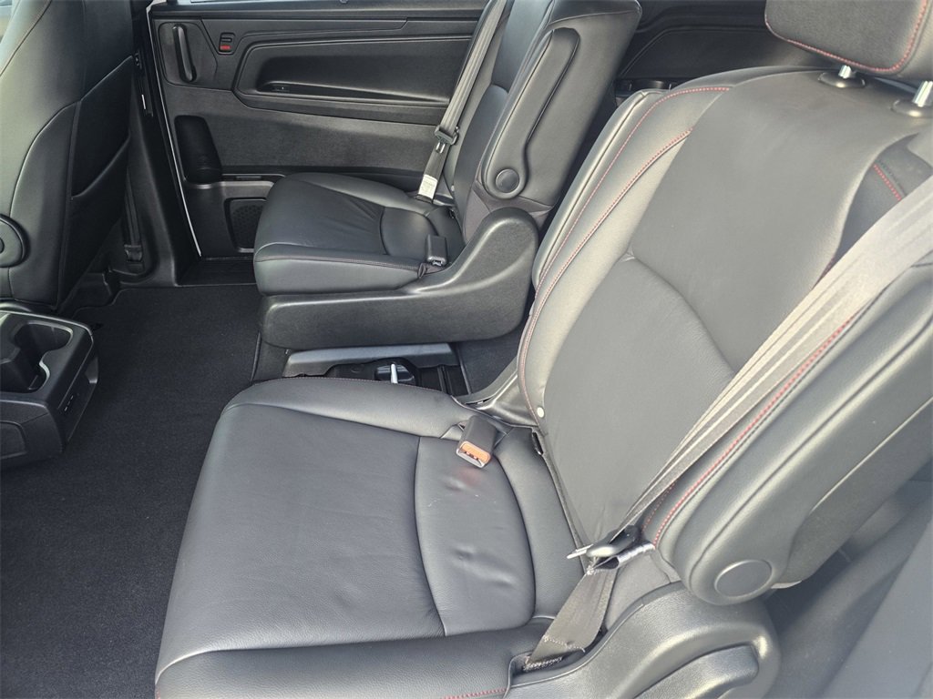 Used 2025 Honda Odyssey Sport-L image 14