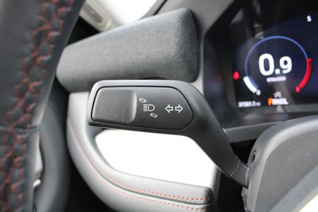 Used 2025 Ford Explorer Active w/ Active Comfort Package AWD/4WD image 12