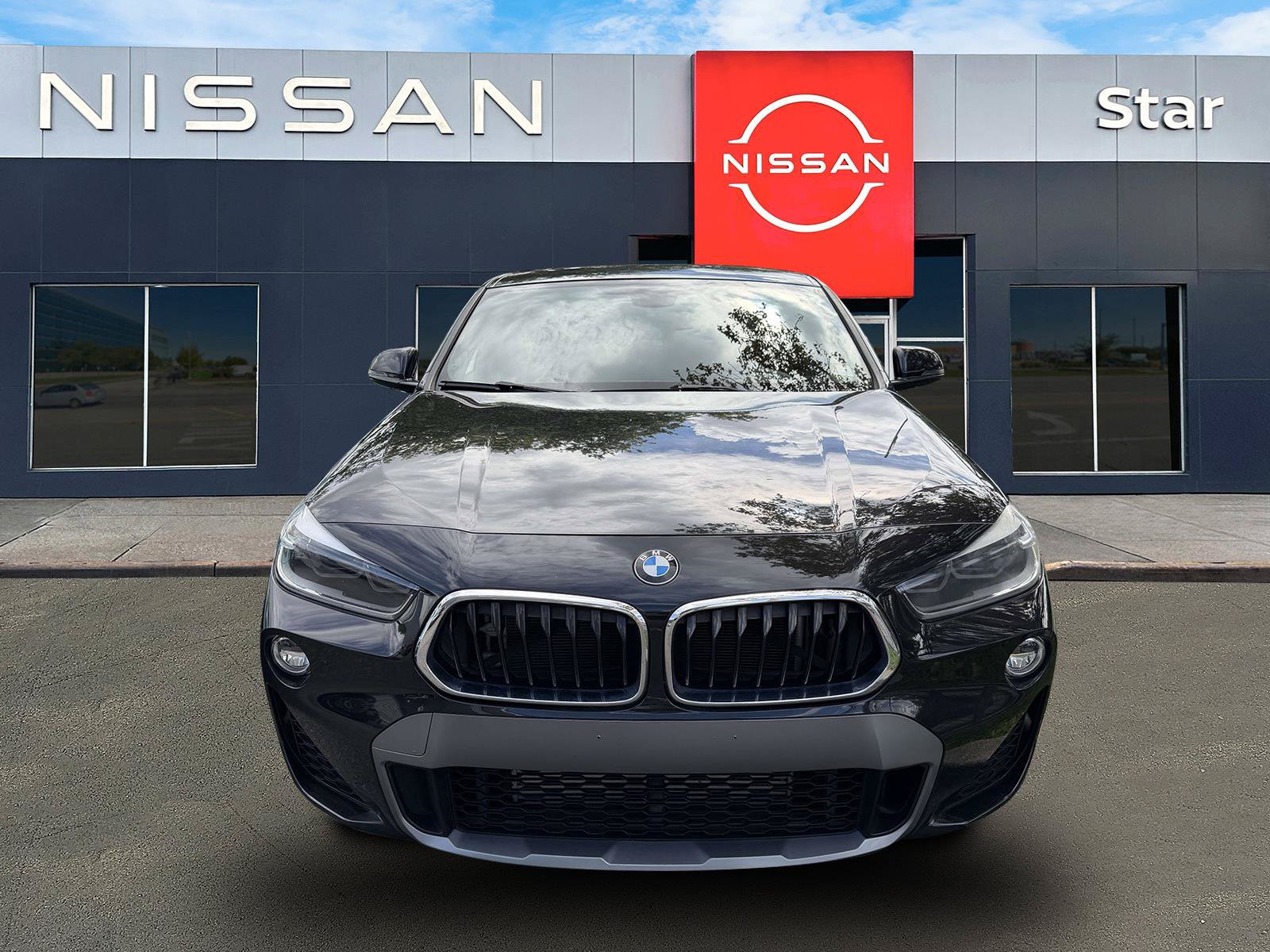 Used 2018 BMW X2 sDrive28i w/ M SportX Package FWD image 2