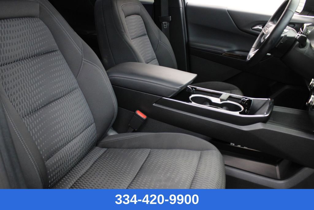 Used 2025 Chevrolet Equinox LT image 22