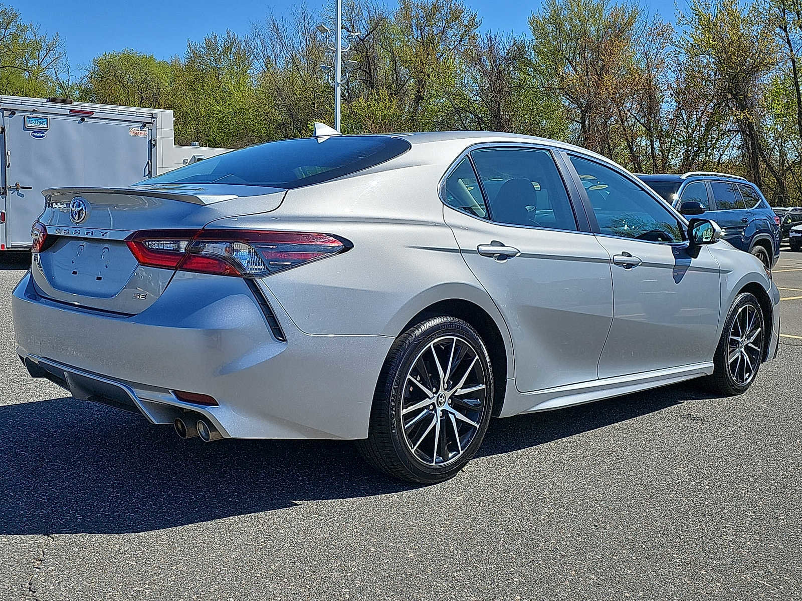 Used 2024 Toyota Camry SE FWD image 6