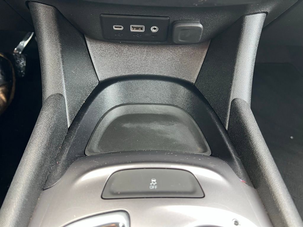 Used 2024 Chevrolet Malibu LS image 29