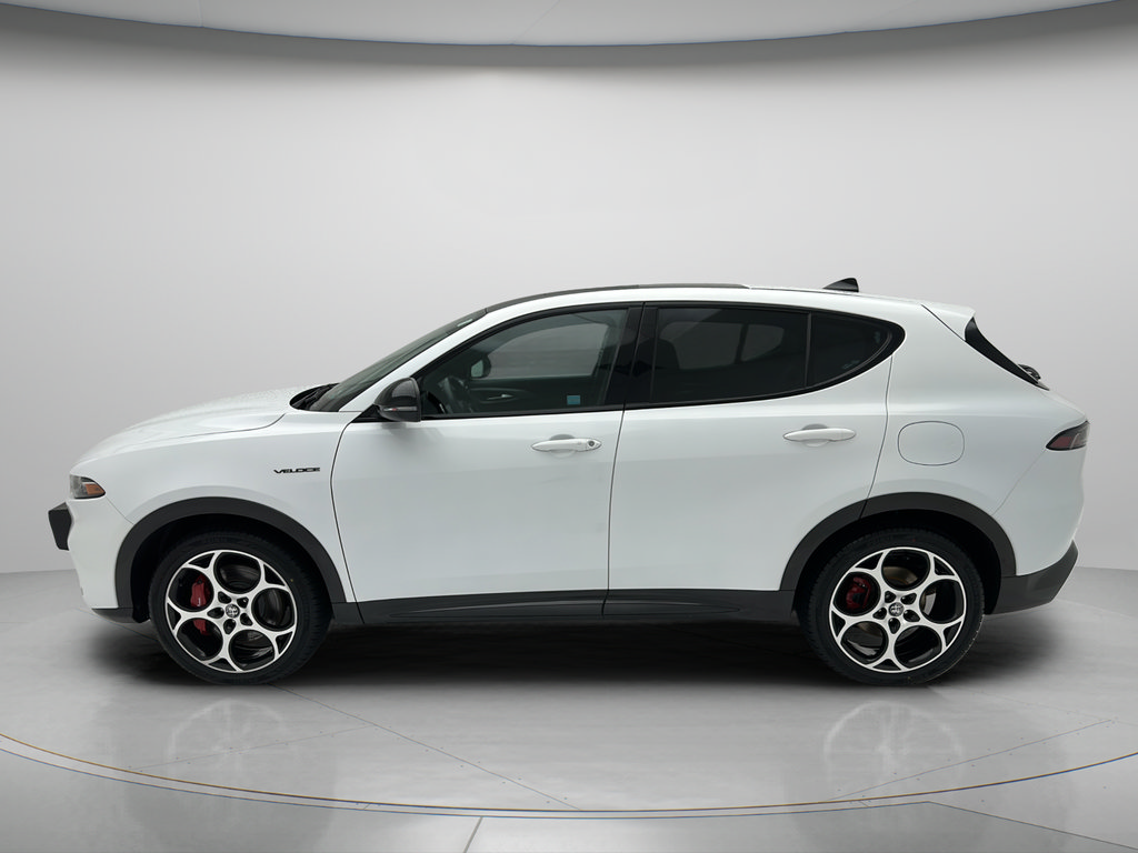 Used 2024 Alfa Romeo Tonale Veloce AWD/4WD image 8