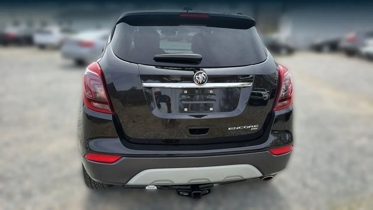 Used 2019 Buick Encore Preferred AWD/4WD image 10
