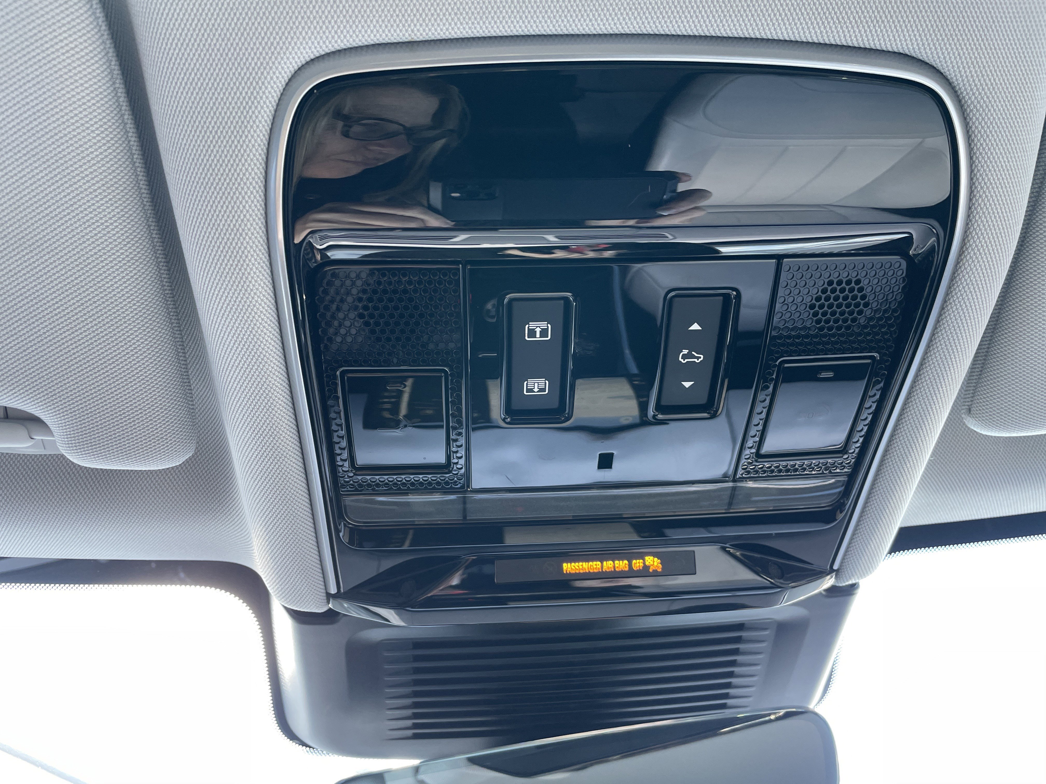 Used 2024 Land Rover Range Rover Sport Dynamic SE image 52