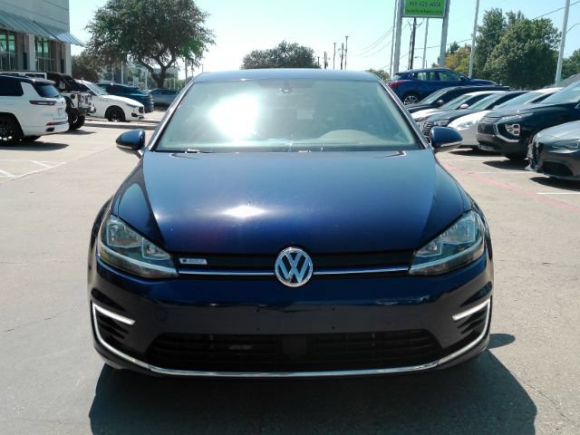 Used 2019 Volkswagen e-Golf SE w/ Driver Assistance Package FWD image 3