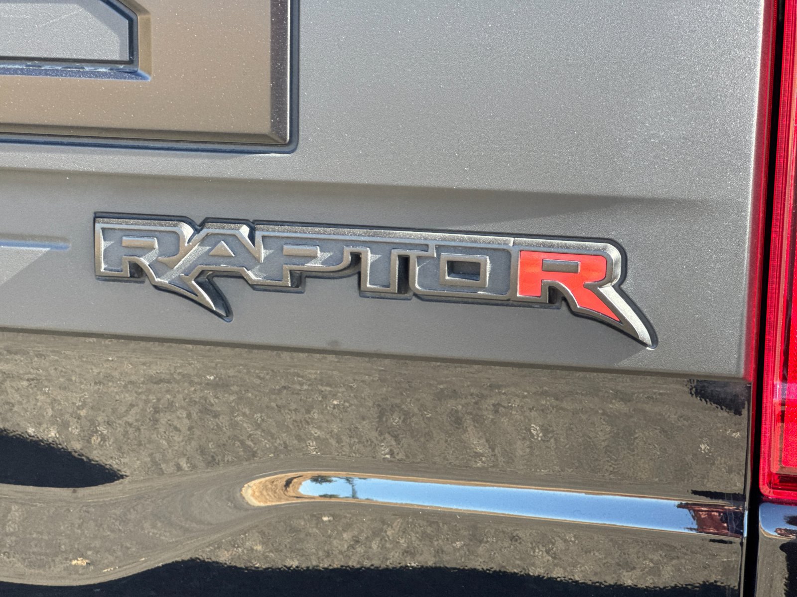 Used 2023 Ford F150 Raptor w/ Equipment Group 802A Raptor R AWD/4WD image 26