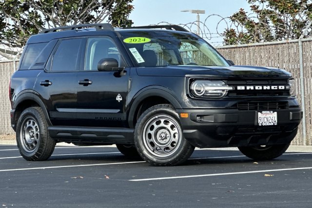 Used 2024 Ford Bronco Sport Outer Banks AWD/4WD image 2