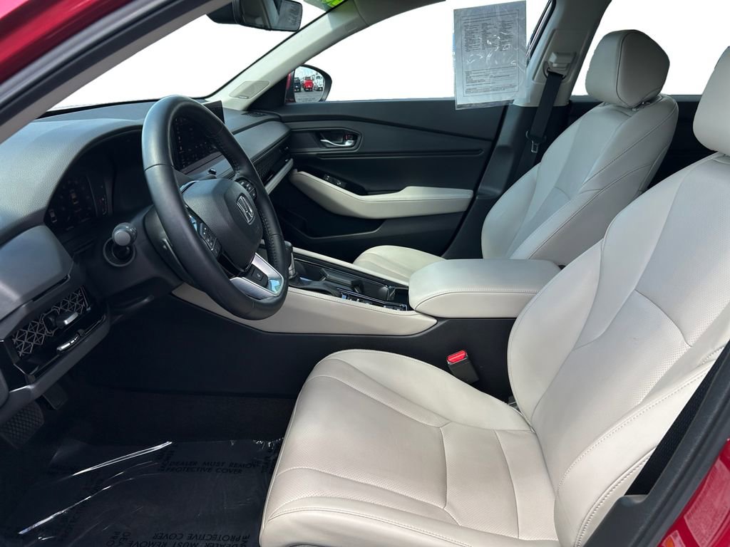 Used 2025 Honda Accord Touring image 10