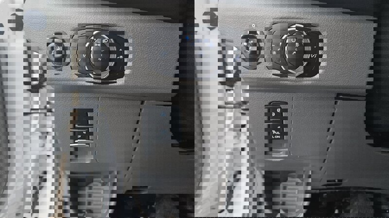 Used 2022 Ford Transit 150 Low Roof image 17