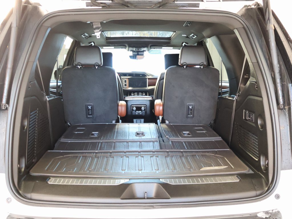 Certified 2023 GMC Yukon Denali Ultimate image 35