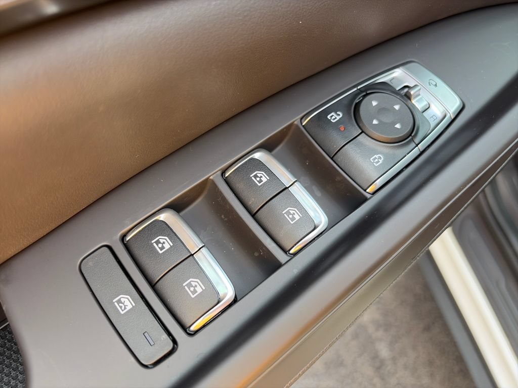 New 2027 Kia Carnival SX Prestige FWD image 18