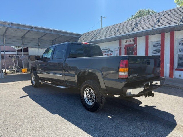 Used 2005 GMC Sierra 2500 SLT image 6