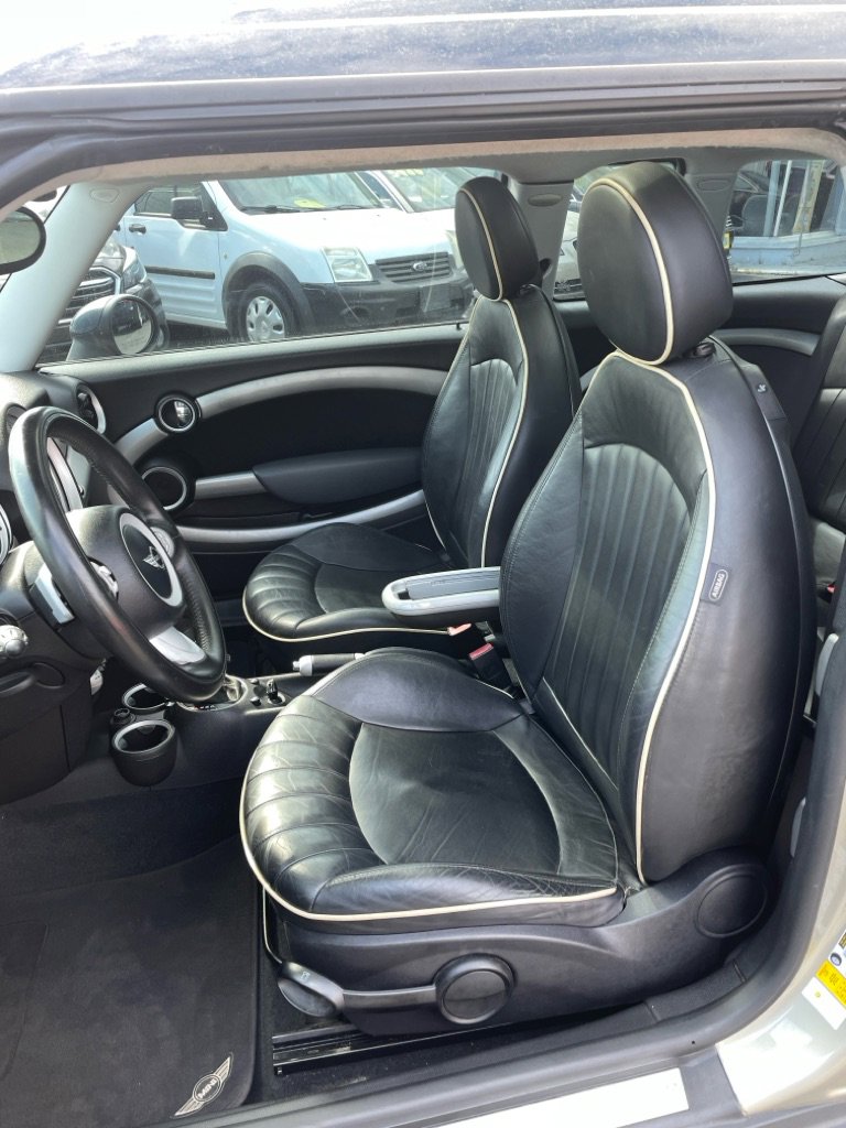 Used 2009 MINI Cooper Clubman S image 4