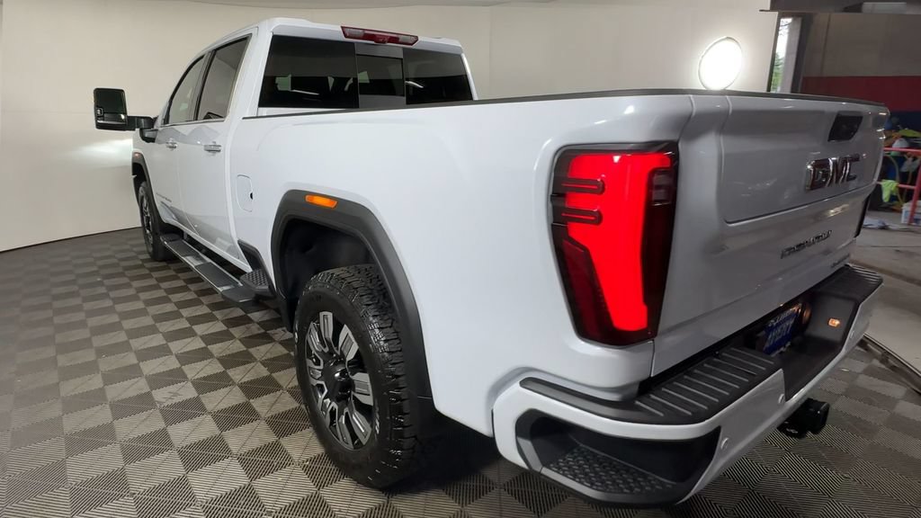 New 2026 GMC Sierra 2500 Denali w/ Denali Reserve Package AWD/4WD image 9