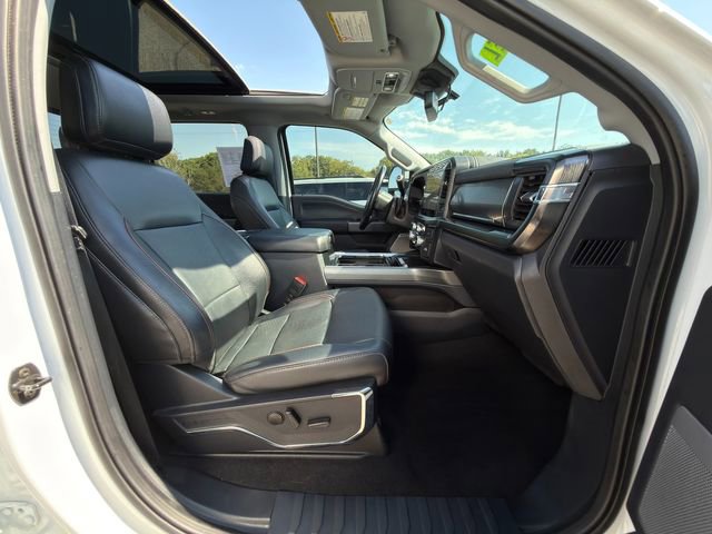 Used 2023 Ford F350 Lariat w/ Sport Appearance Package image 9