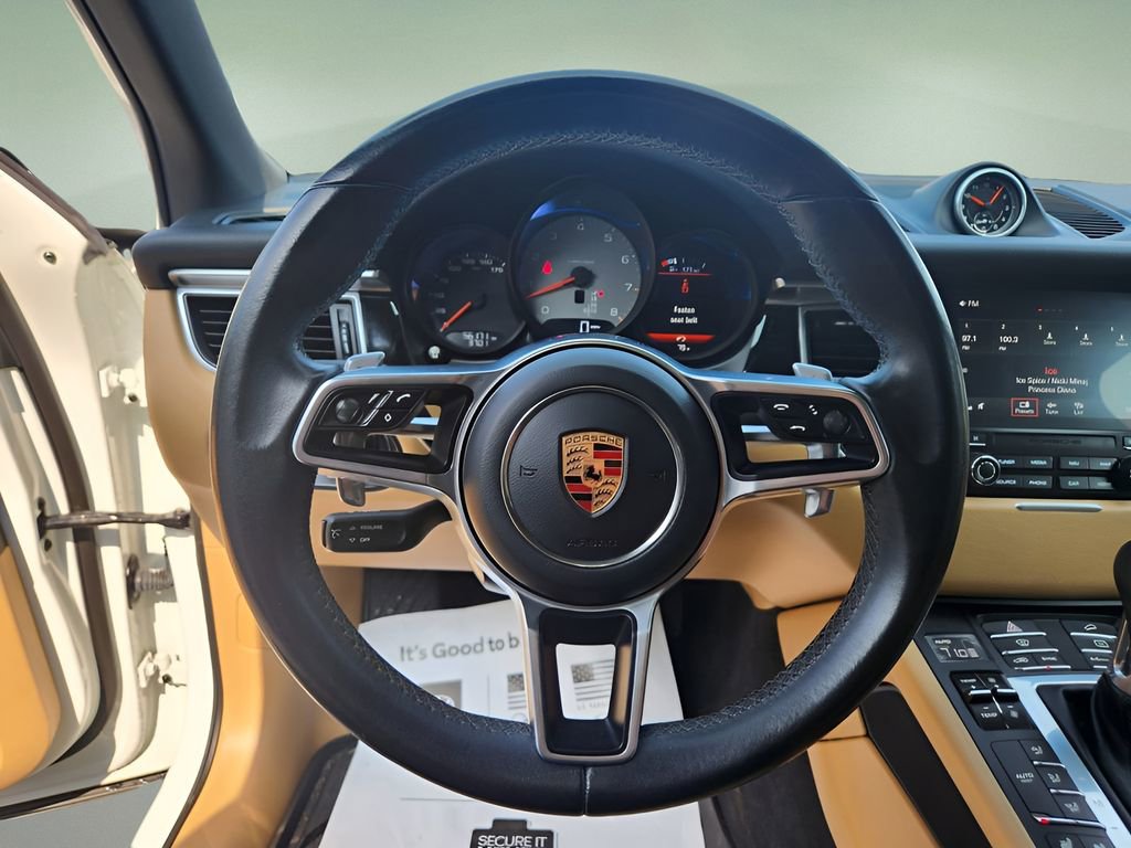 Used 2017 Porsche Macan S image 11