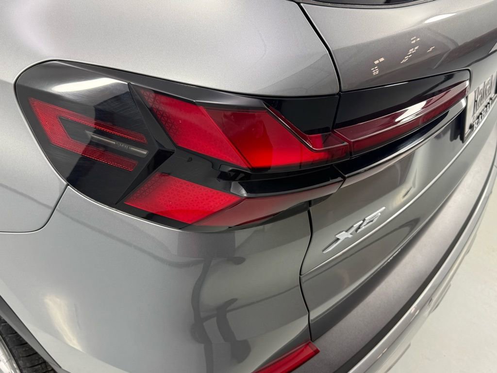 Used 2026 BMW X5 xDrive40i image 5