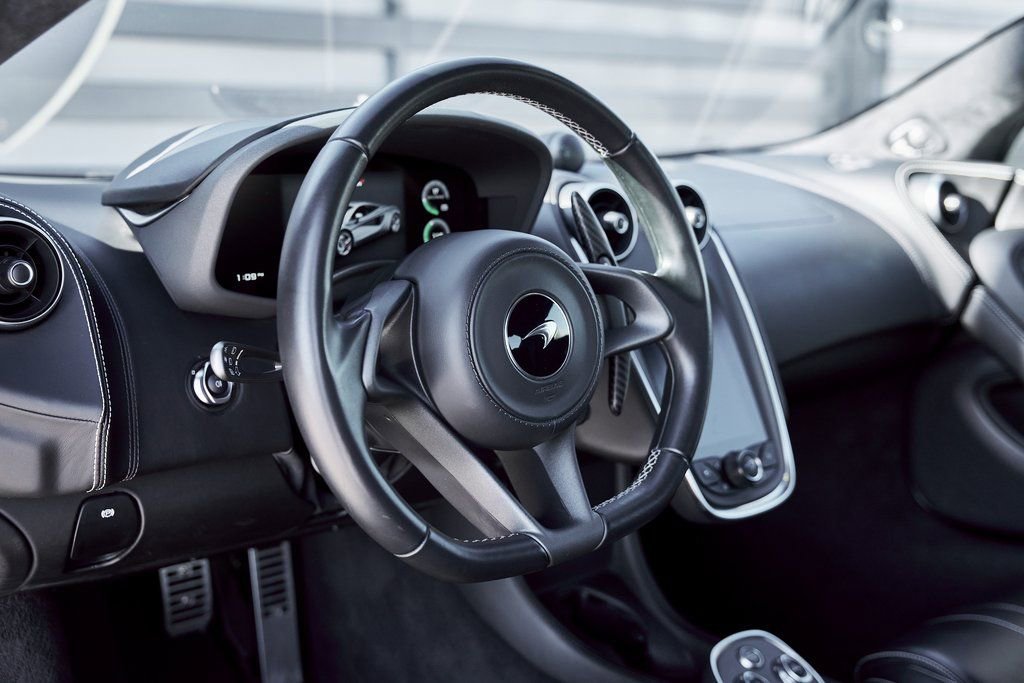 Used 2020 McLaren 570S Coupe image 40