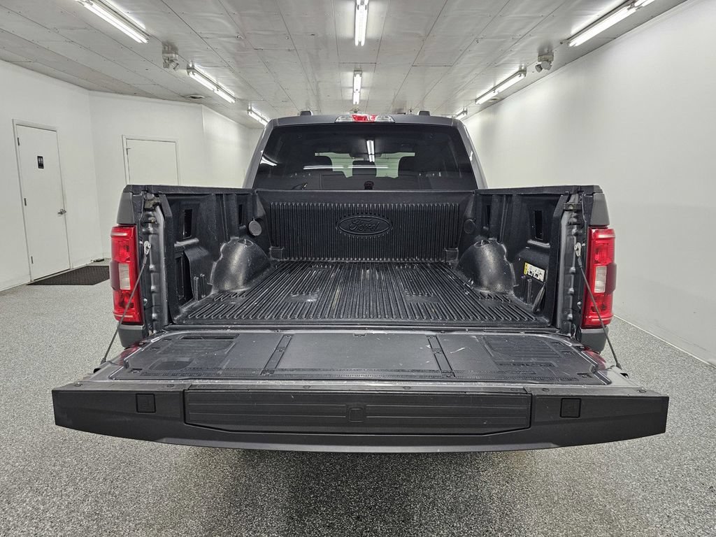Used 2023 Ford F150 XLT AWD/4WD image 6