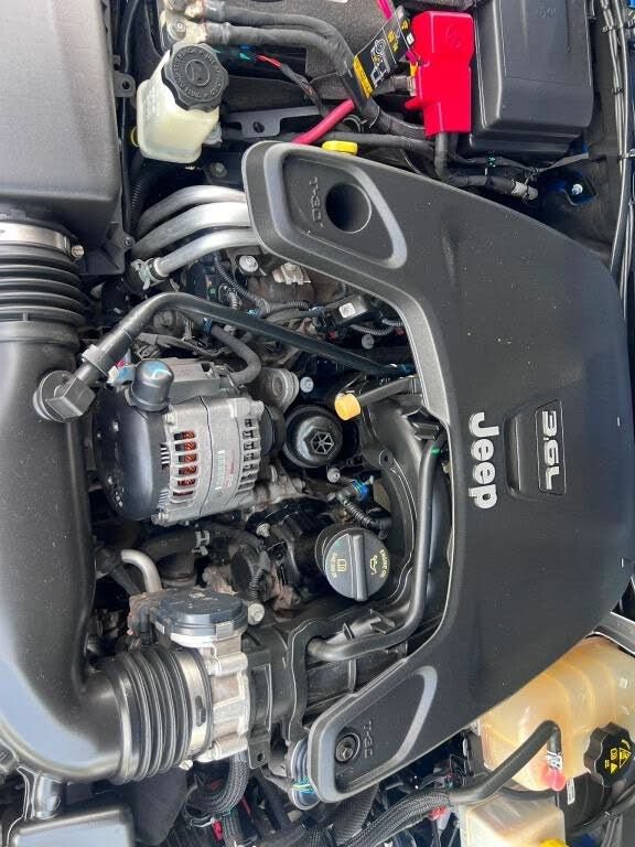 Used 2020 Jeep Gladiator Rubicon AWD/4WD image 20