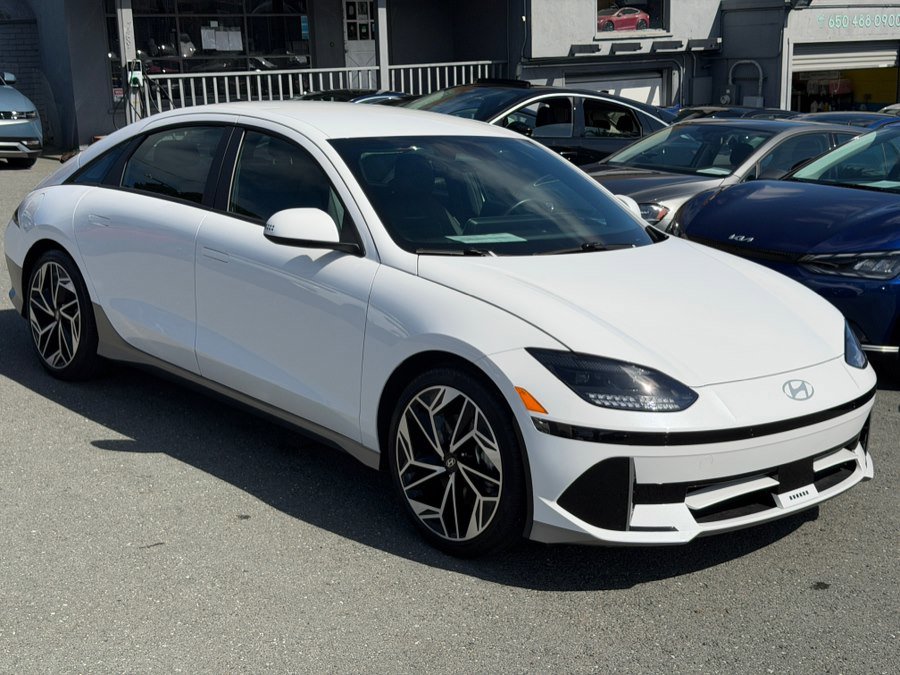Used 2024 Hyundai Ioniq 6 SEL RWD image 3