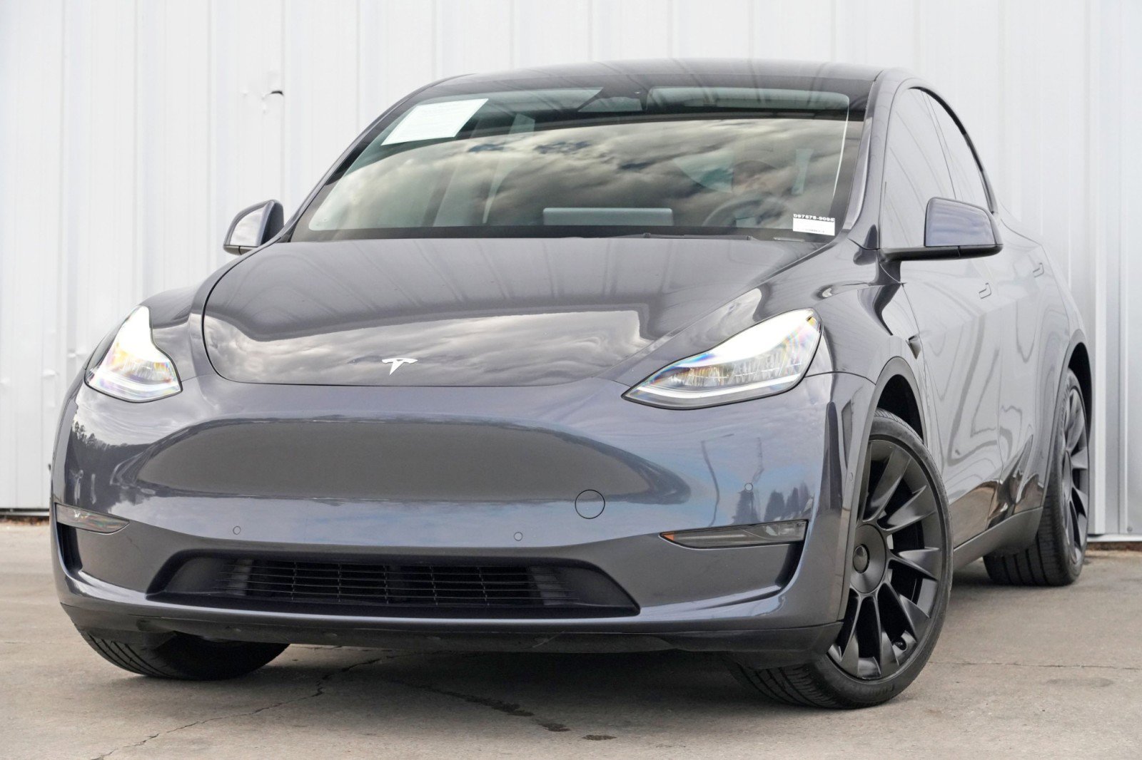 Used 2021 Tesla Model Y Long Range image 3
