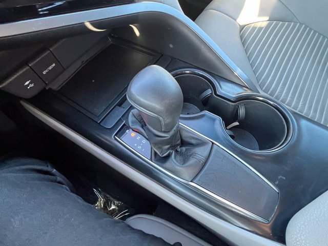 Used 2019 Toyota Camry SE w/ Protection Package (Q2) FWD image 18