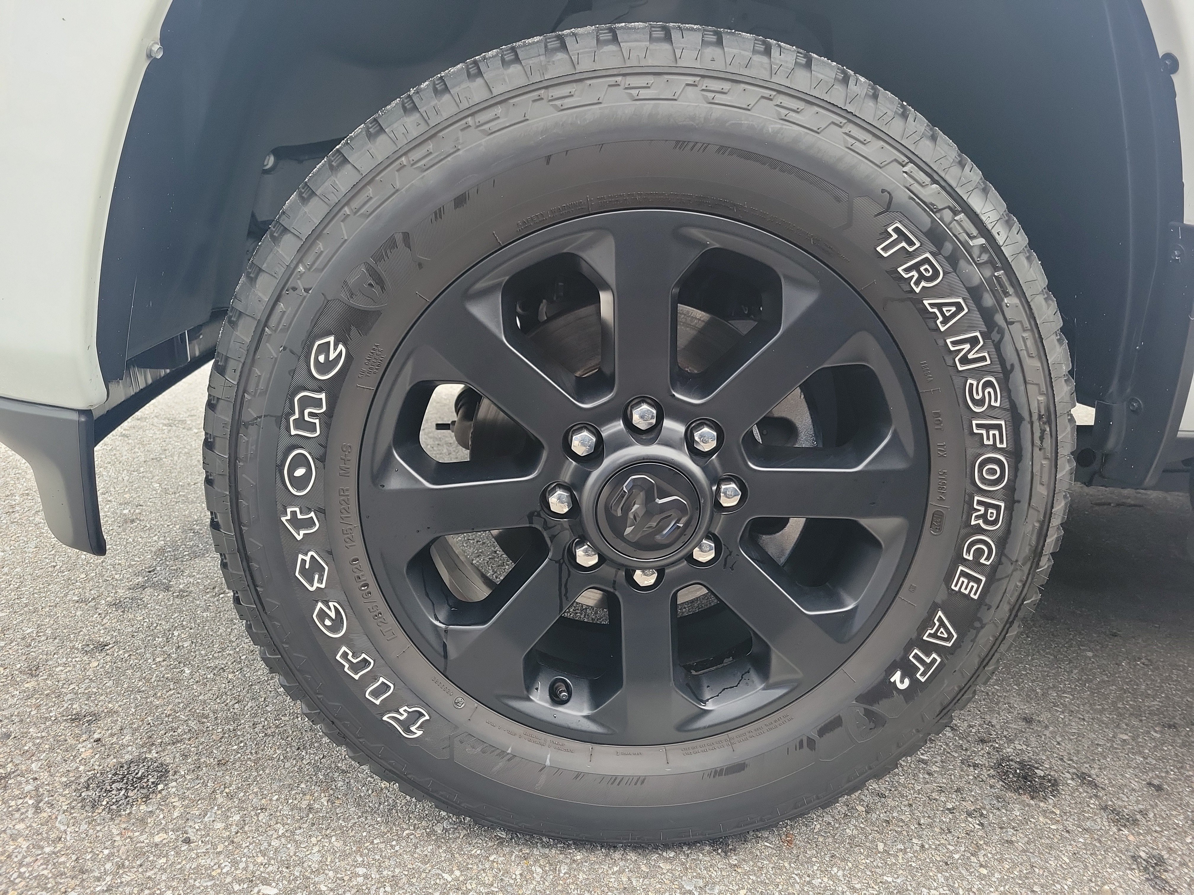 Used 2025 RAM 2500 Laramie w/ Night Edition AWD/4WD image 6