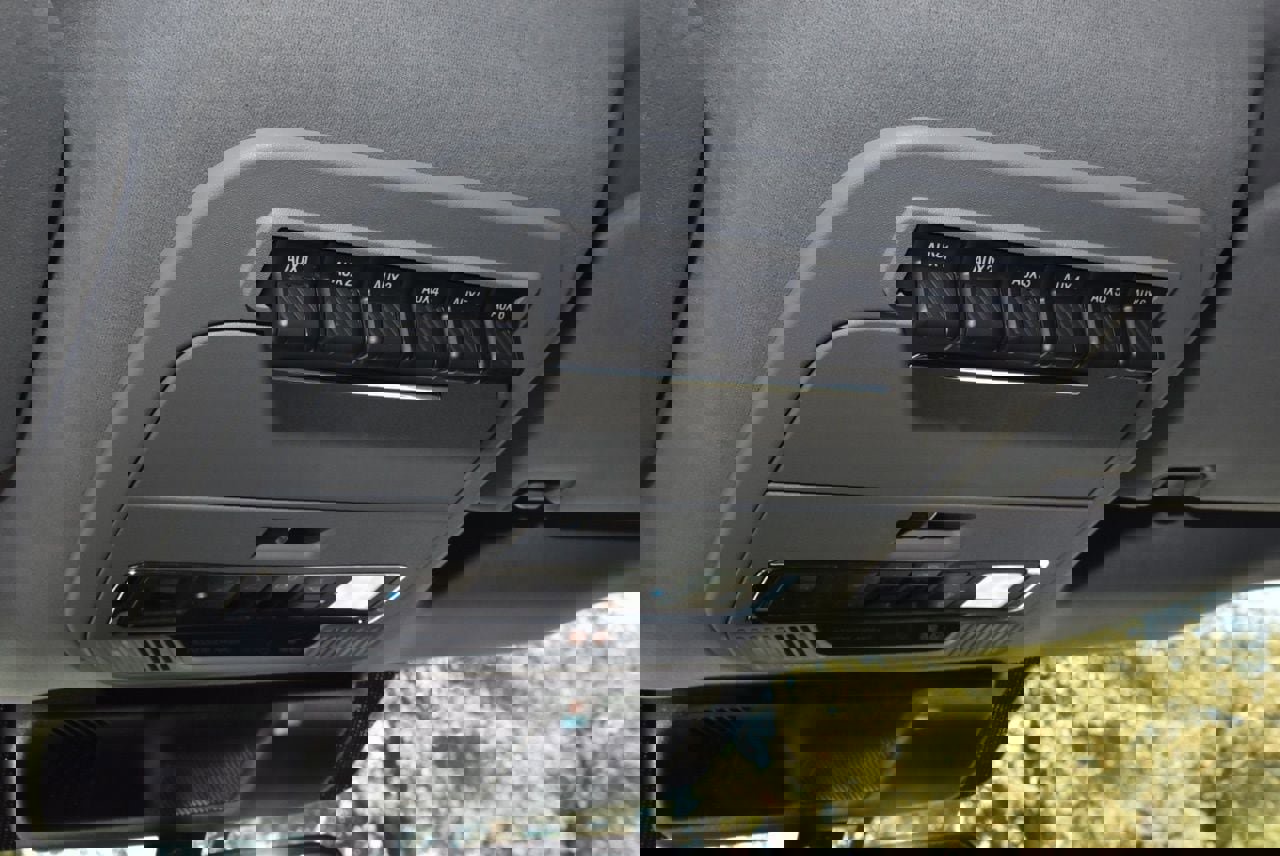 Used 2024 Ford F250 Limited w/ FX4 Off-Road Package image 34