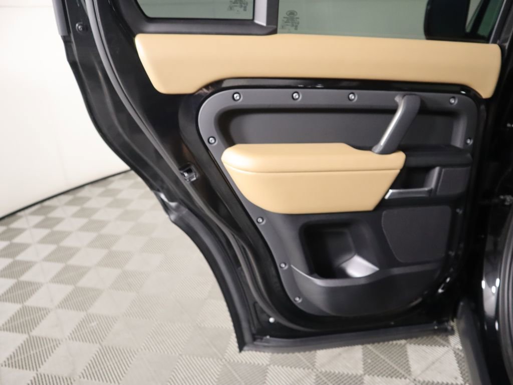 New 2025 Land Rover Defender 130 V8 image 27