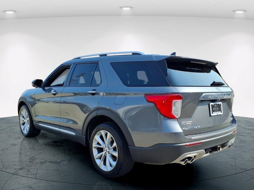 Used 2023 Ford Explorer Platinum w/ Technology Package AWD/4WD image 5
