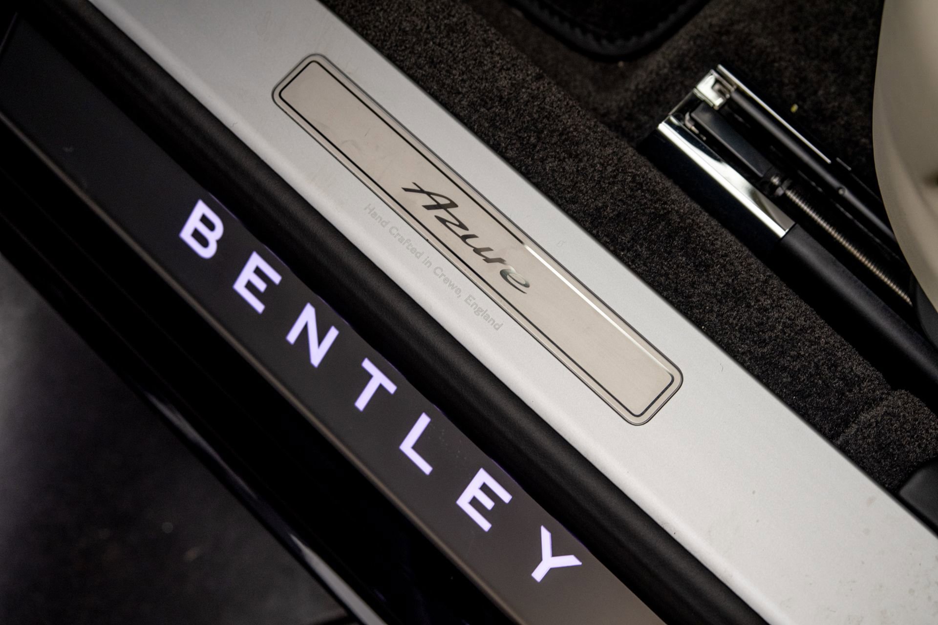 New 2026 Bentley Flying Spur Plug-In Hybrid image 15