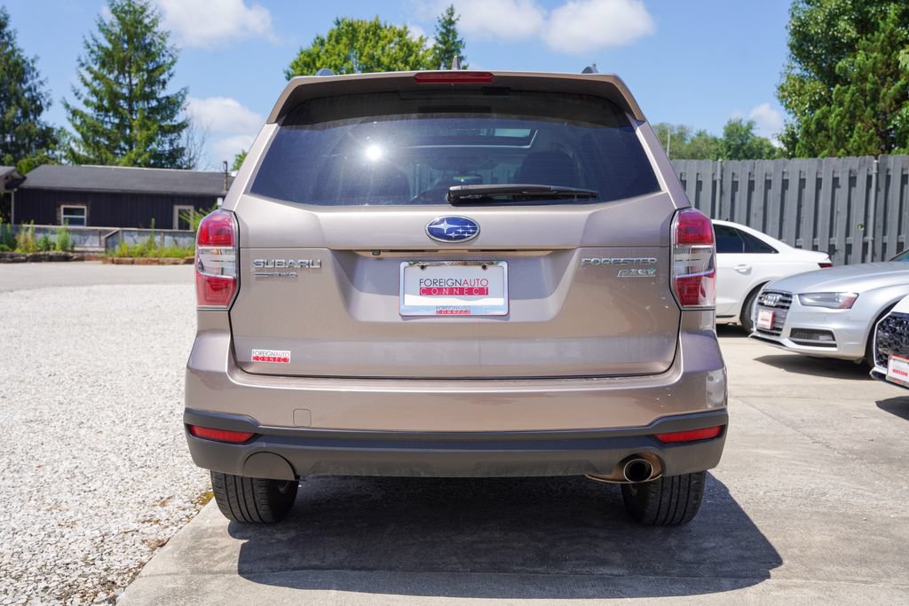 Used 2016 Subaru Forester 2.5i Limited AWD/4WD image 7