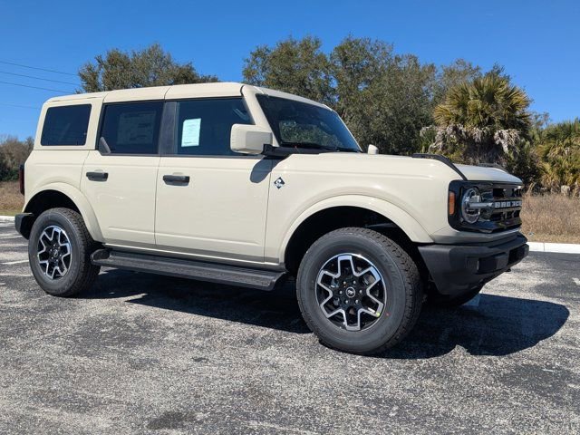 New 2026 Ford Bronco Outer Banks image 3