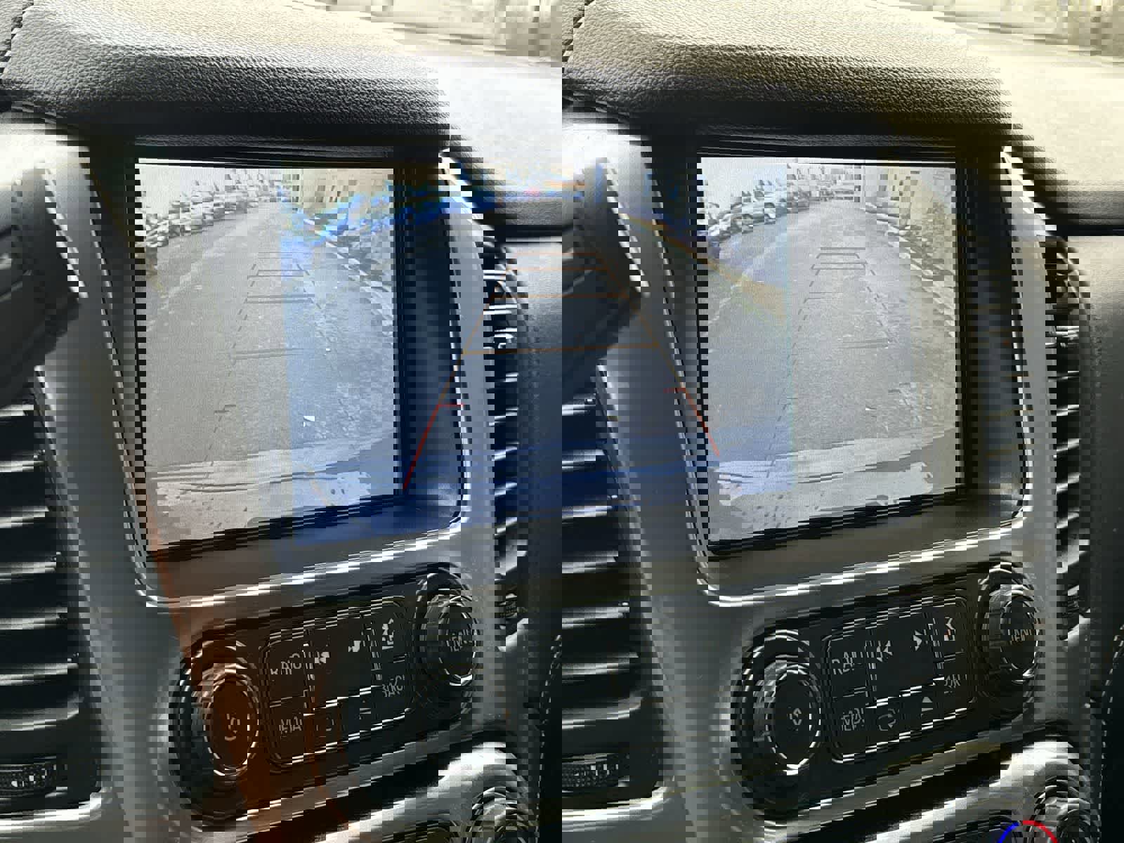 Used 2019 Chevrolet Suburban LT image 20