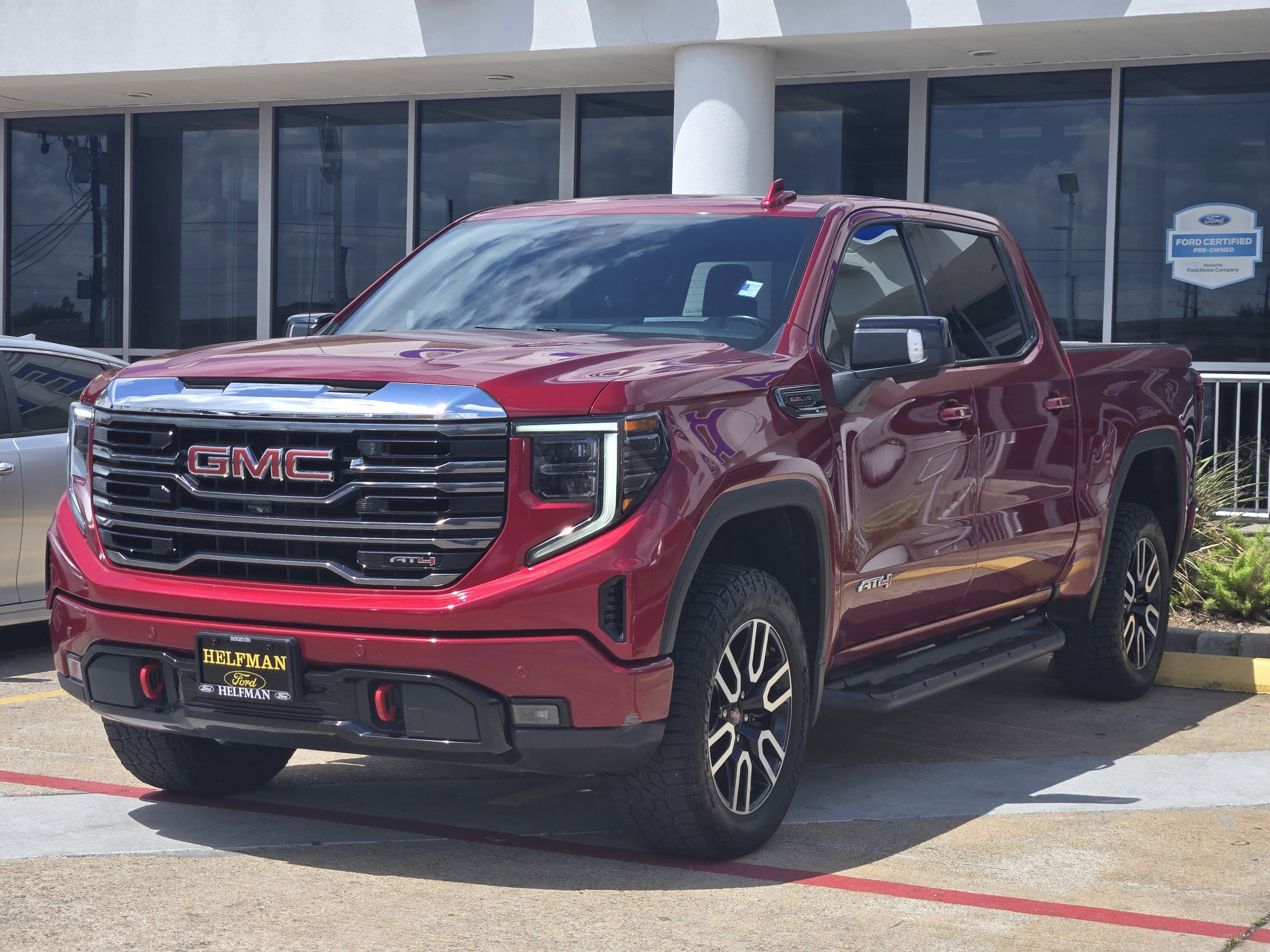 Used 2022 GMC Sierra 1500 AT4 w/ AT4 Premium Package image 2