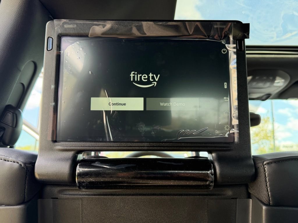 New 2026 Chrysler Pacifica Select FWD image 29