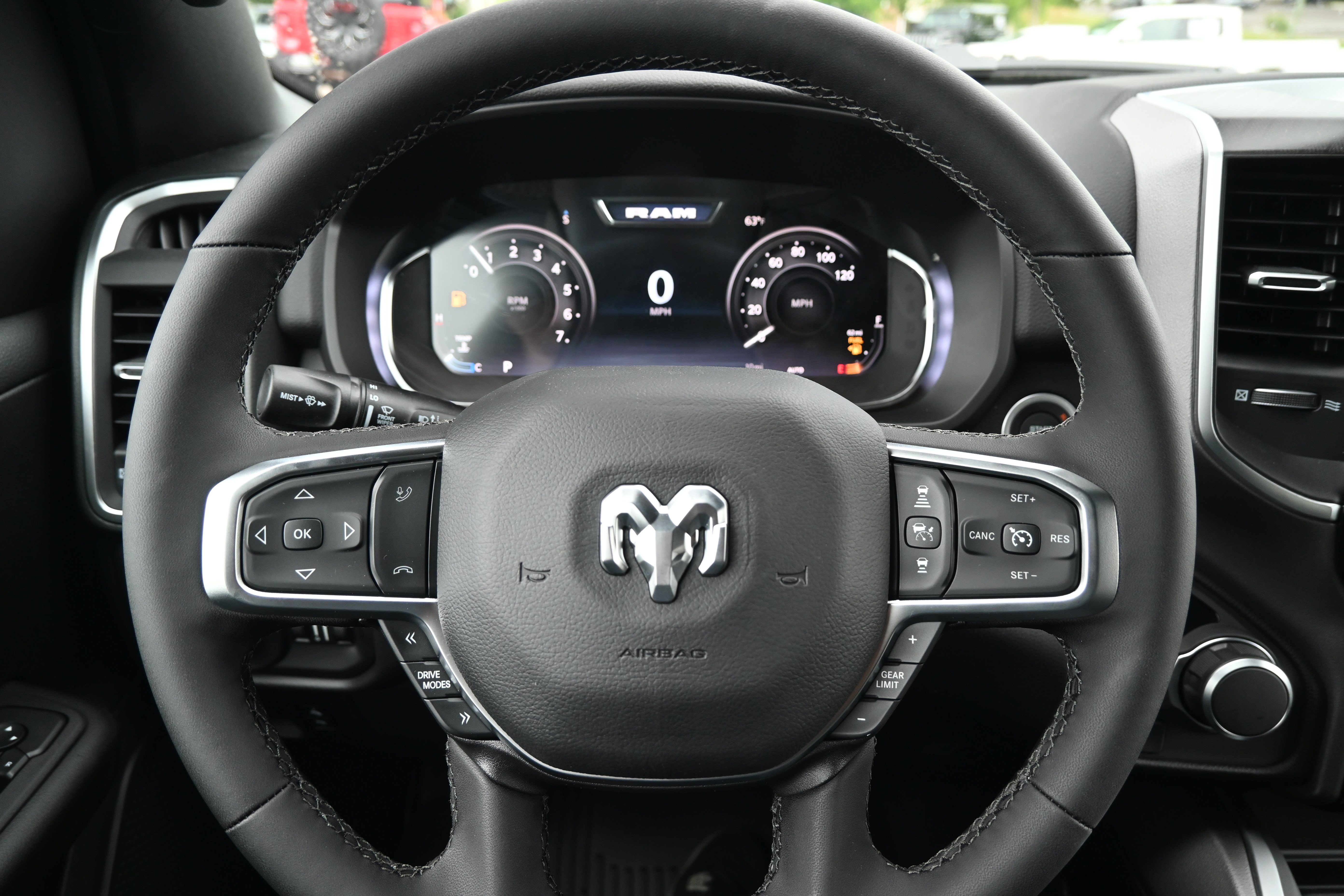 New 2026 RAM 1500 Big Horn AWD/4WD image 17