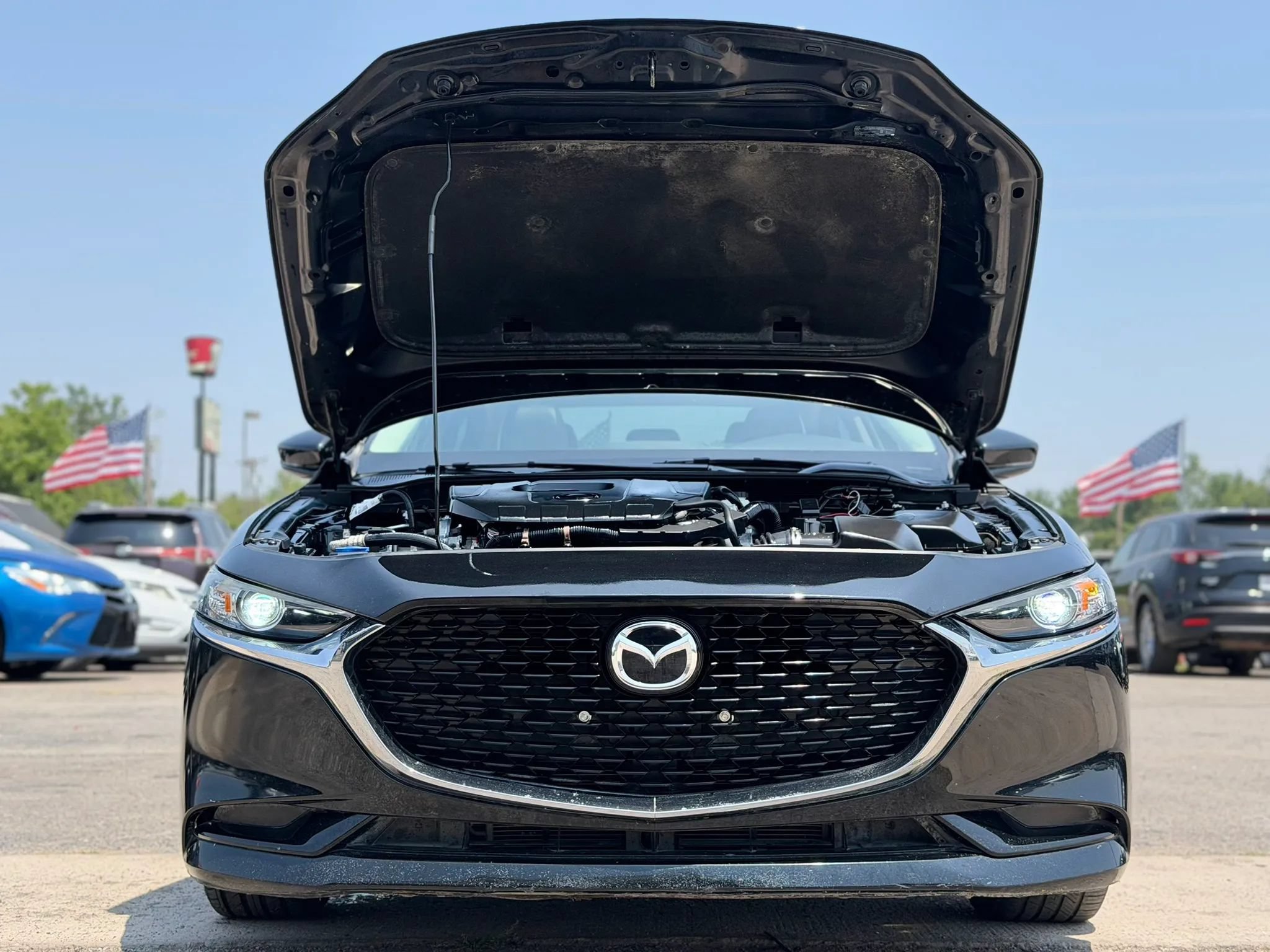 Used 2023 MAZDA MAZDA3 s FWD image 11