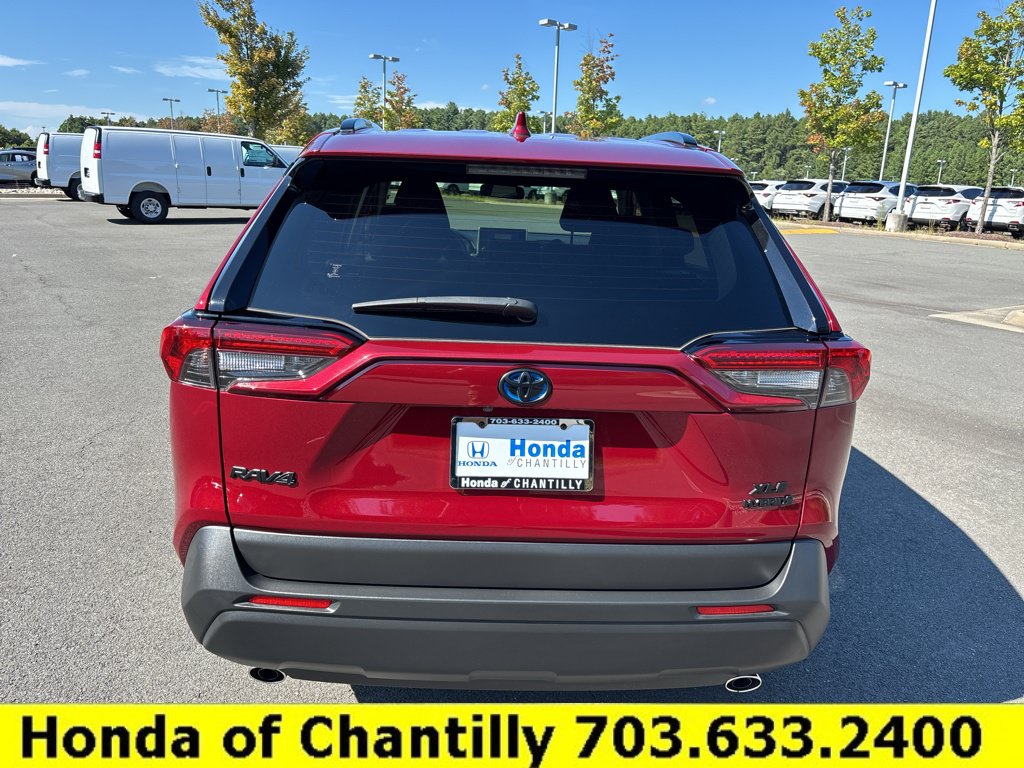 Used 2024 Toyota RAV4 XLE w/ Convenience Package AWD/4WD image 6