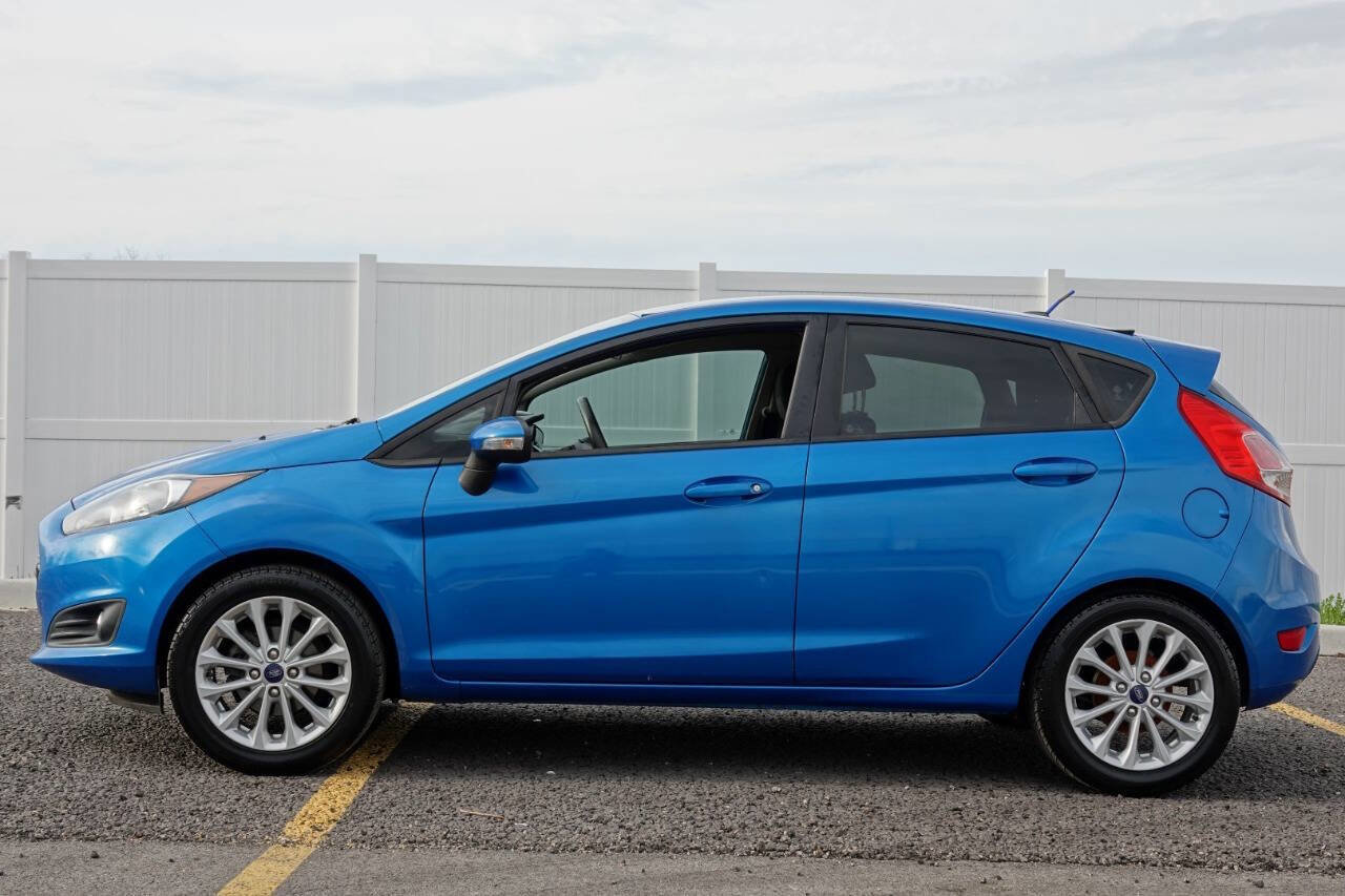 Used 2014 Ford Fiesta SE w/ Equipment Group 201A FWD image 16